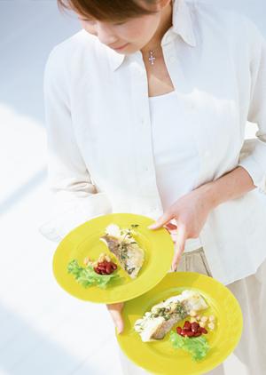 海浜幕張の大衆酒場ムロヒガシ：新鮮な串焼きと居心地の良さで人気の居酒屋ガイド